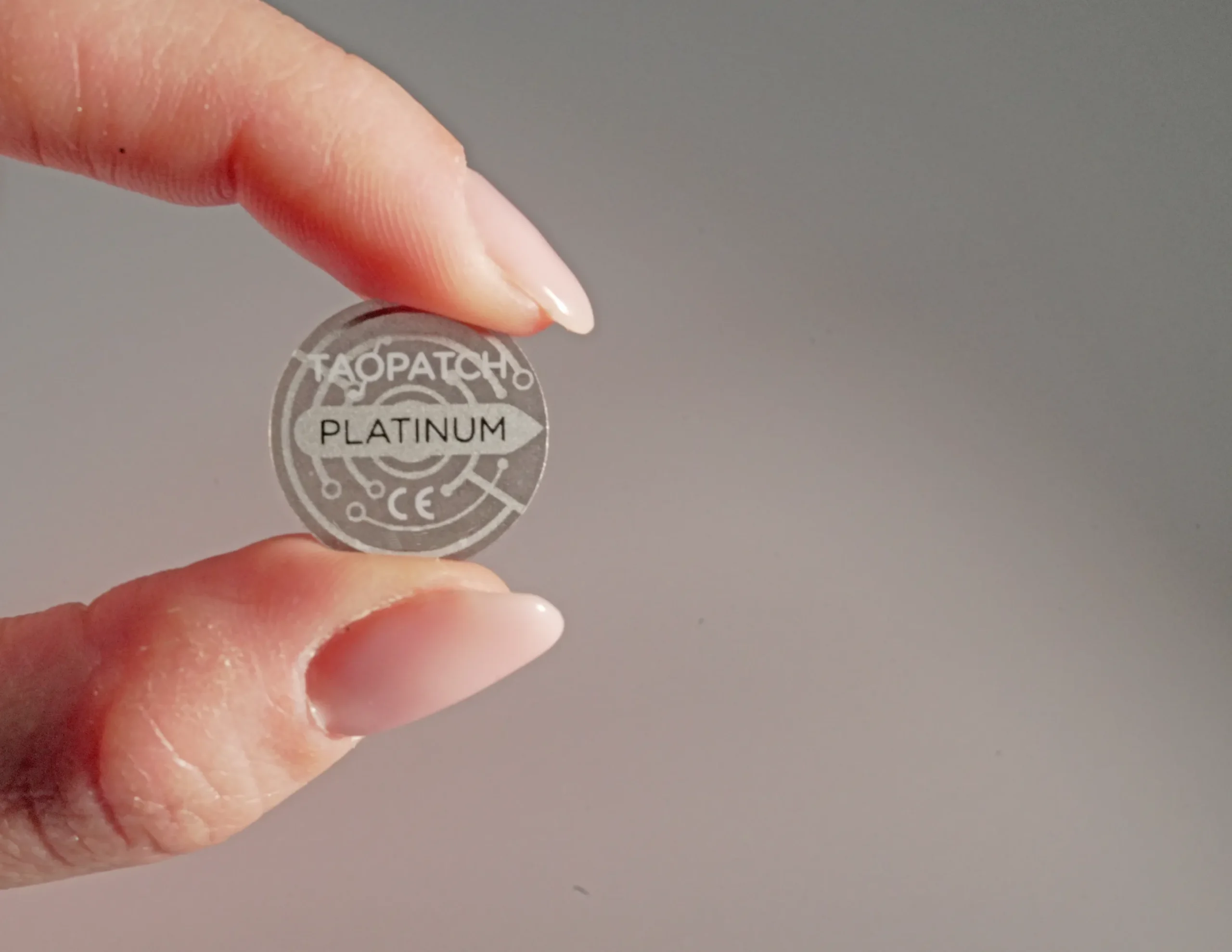 taopatch platinum 0524 tra dita copia